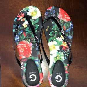 Guess Flip flops